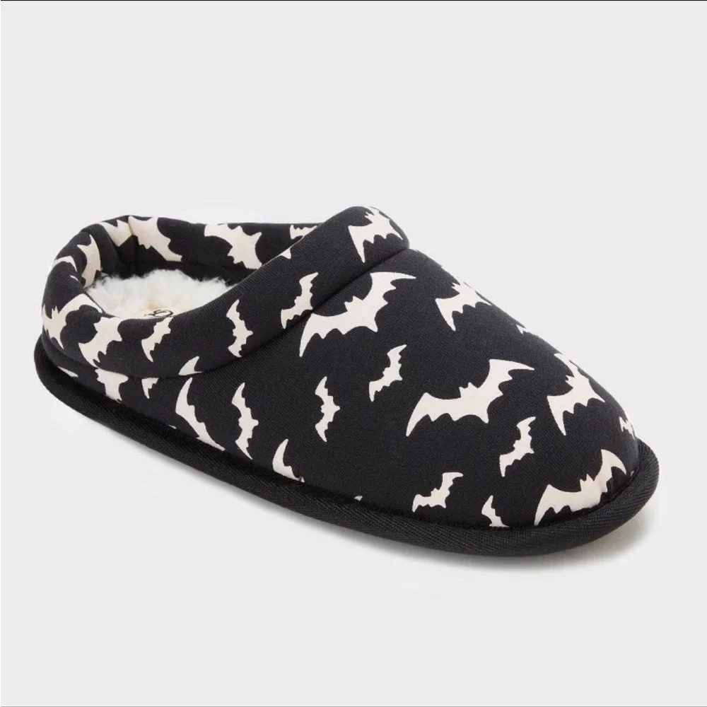 Dluxe by Dearfoams kids glow in the dark Clog bat slippers size 11/12 NWT